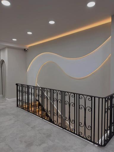 Gallery 17